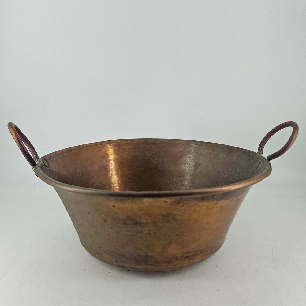 Vintage Hammered copper jam Cooking Pot dish w handles rustic decor 10"